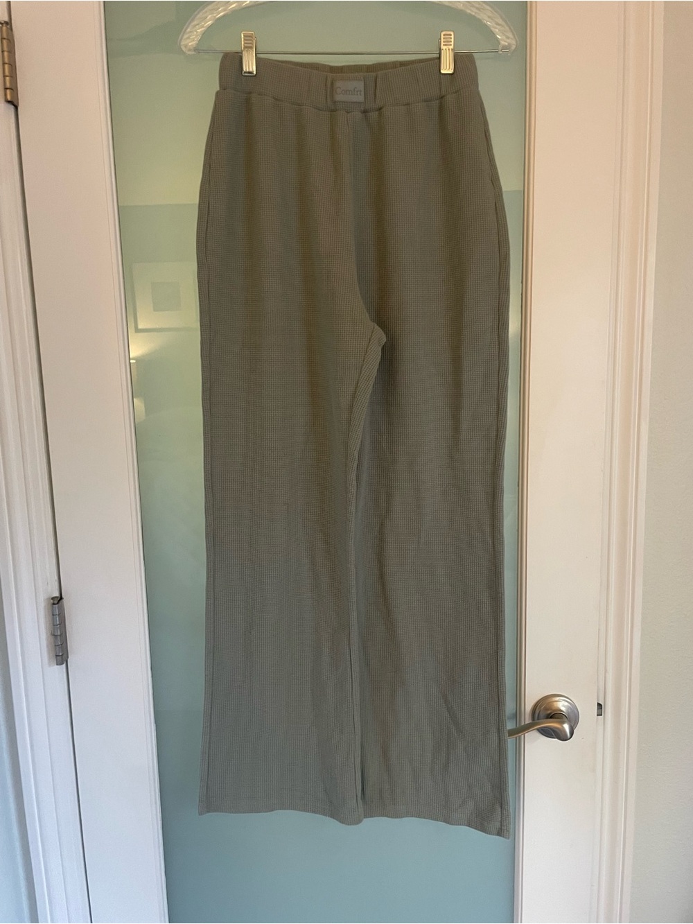 Comfrt Brand Sage Green Waffle Lounge Pants Size medium